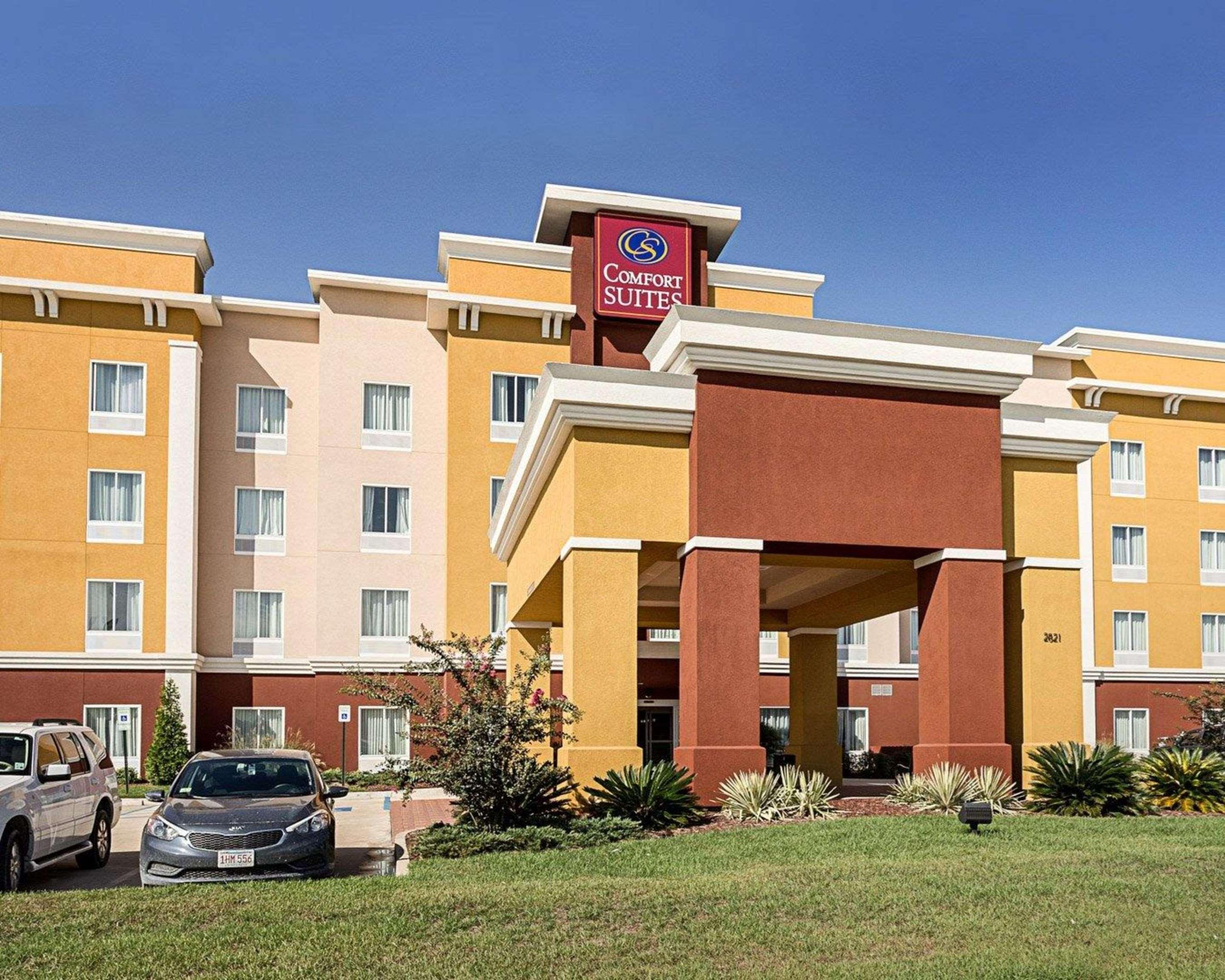 Comfort Suites Near Tanger Outlet Mall Gonzales Exterior foto